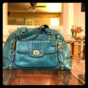 Coach handbag, *Rare* teal color, head turner